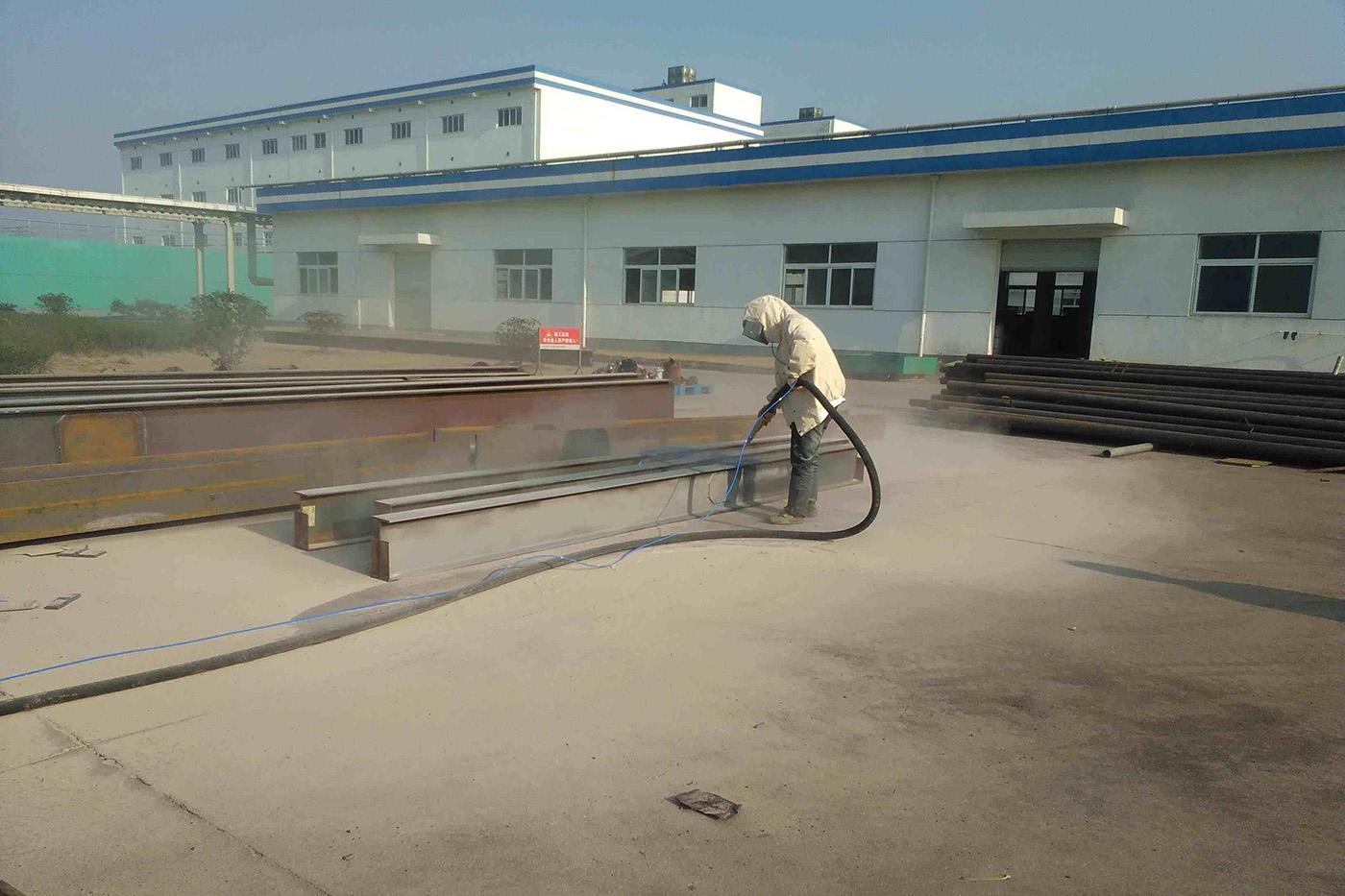 噴砂除銹現(xiàn)場